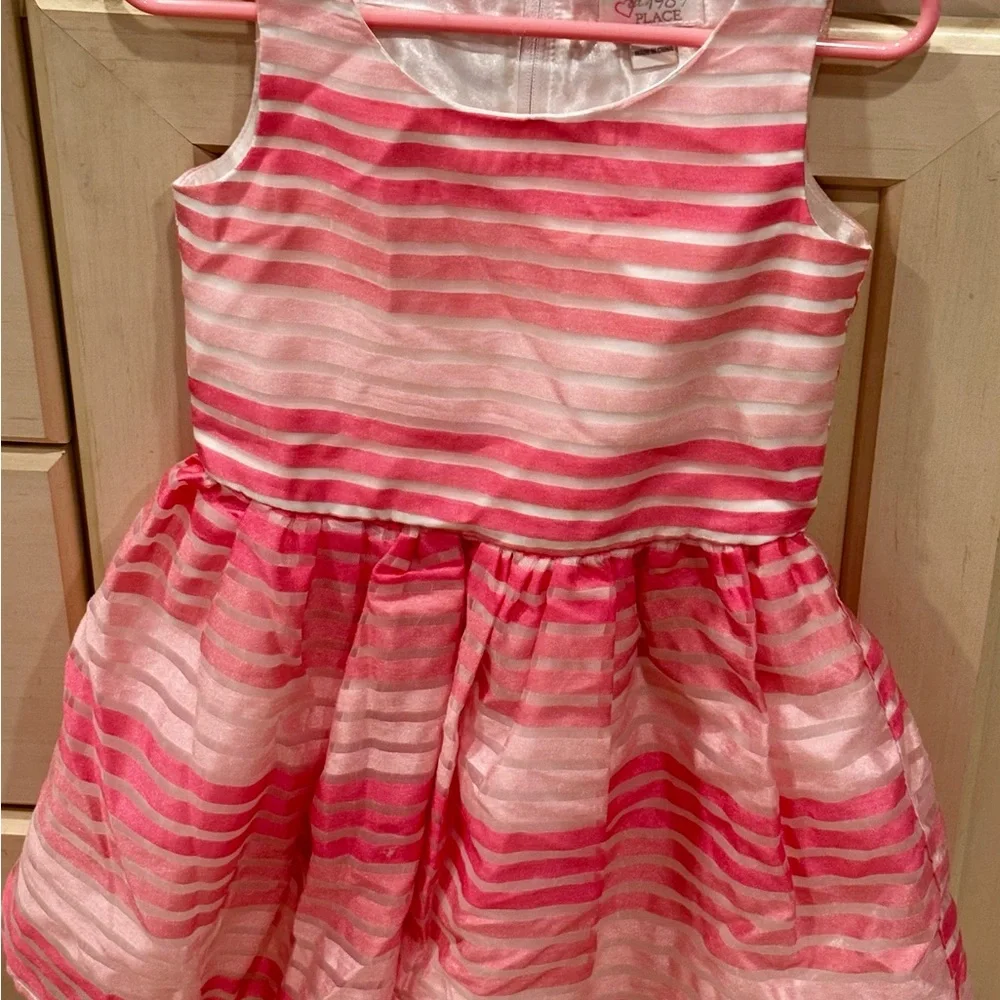 The Children’s Place Girls Fit & Flare Dress – Size 4
